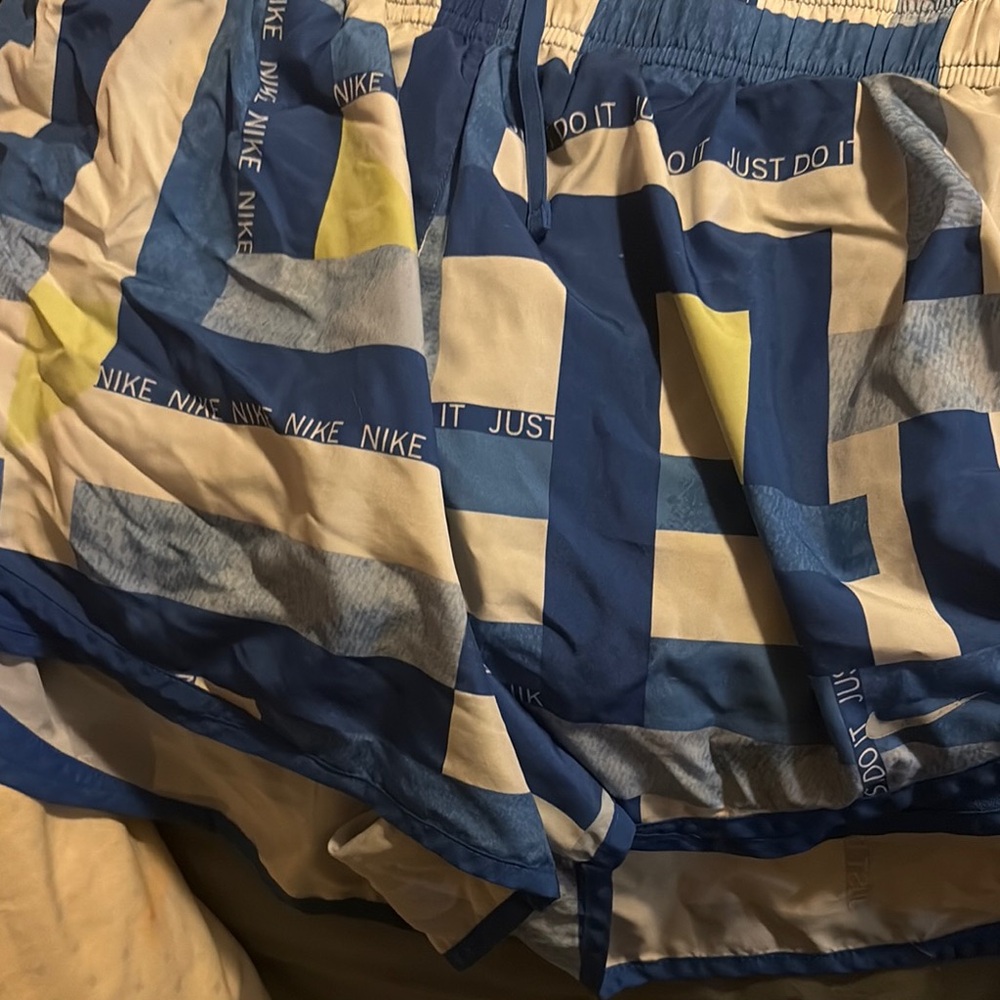 3 pairs of Nike shorts size L